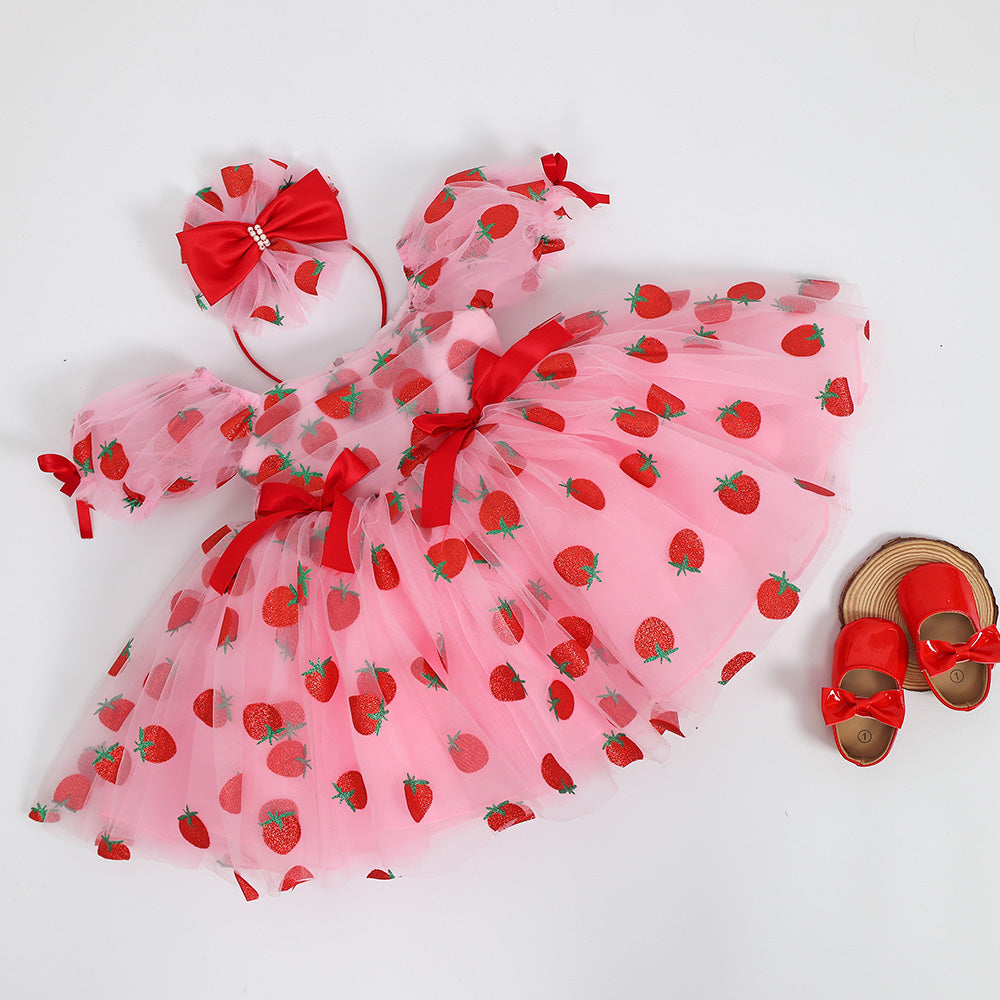 Berry First Birthday Outfit, Personalized Baby Girl Strawberry Clothes Set, Sweet One Baby dress, Baby Shower Gift, Cake Smash Photoshoot