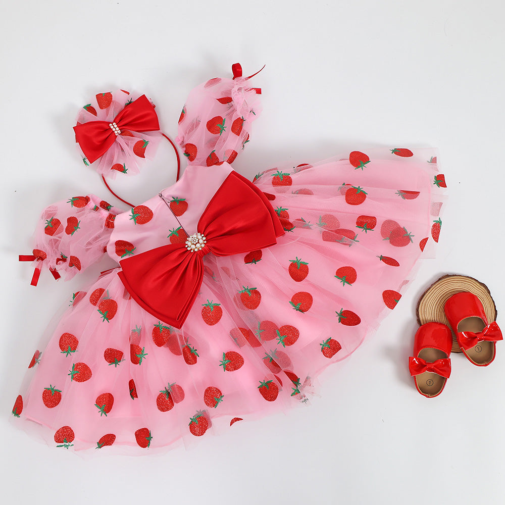 Berry First Birthday Outfit, Personalized Baby Girl Strawberry Clothes Set, Sweet One Baby dress, Baby Shower Gift, Cake Smash Photoshoot
